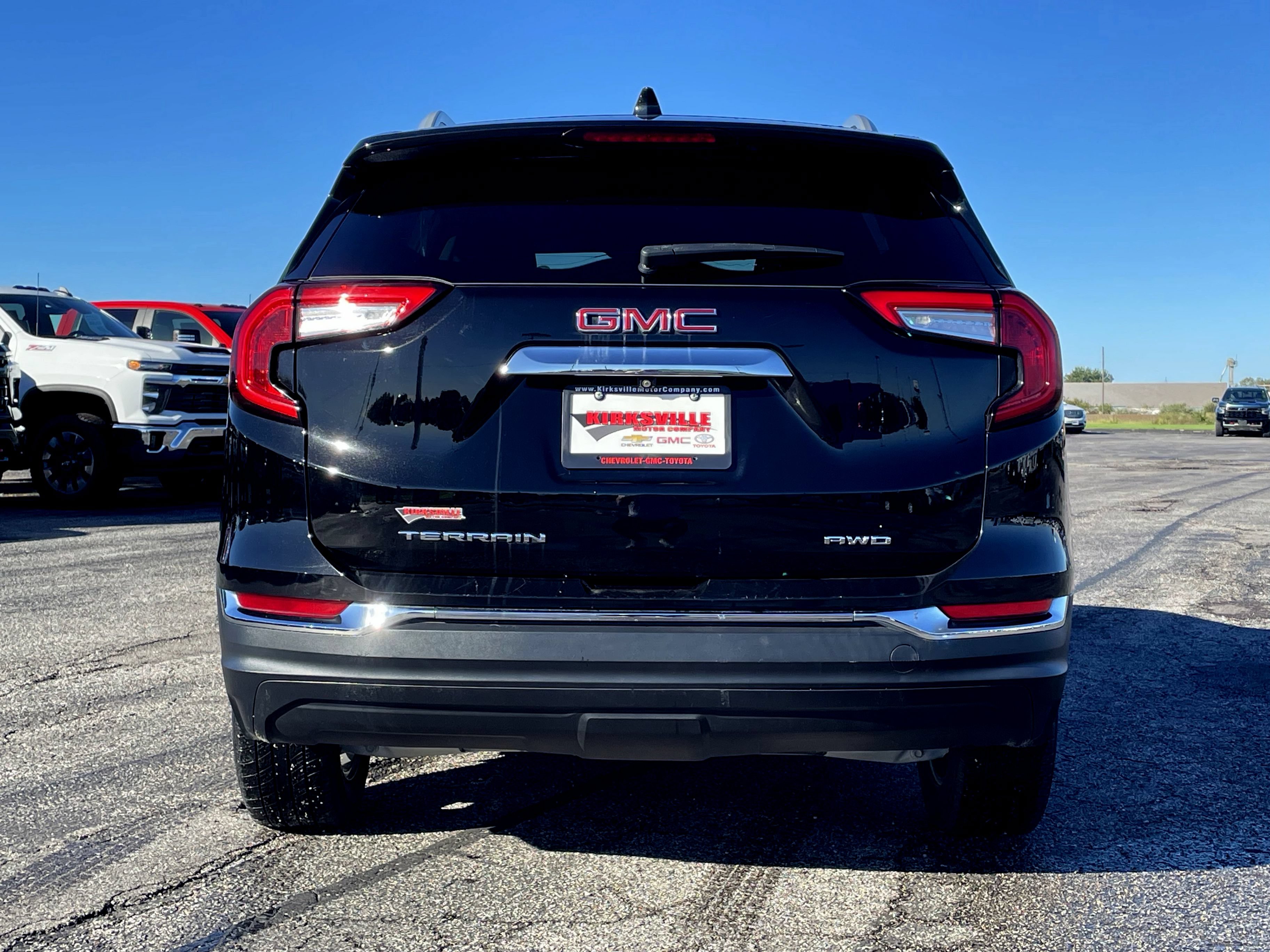 Certified 2022 GMC Terrain SLT AWD/4WD image 5