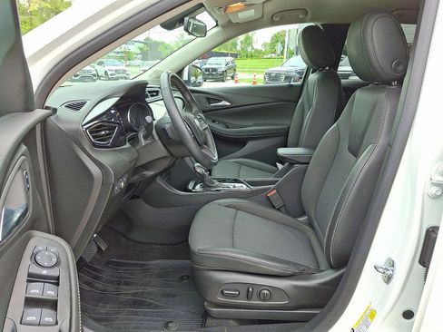 Certified 2023 Buick Encore GX Preferred w/ Cold Weather Comfort Package AWD/4WD image 11