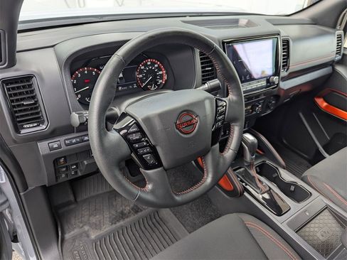 Used 2023 Nissan Frontier PRO-4X w/ Pro Convenience Package image 2