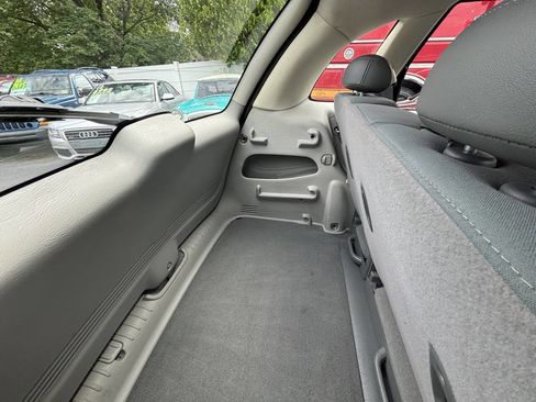 Used 2006 Chrysler PT Cruiser Base 4dr Wagon image 16