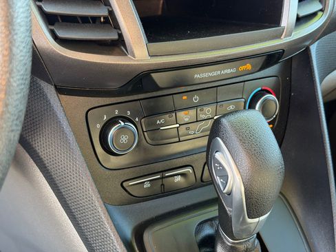 Used 2022 Ford Transit Connect XL image 20
