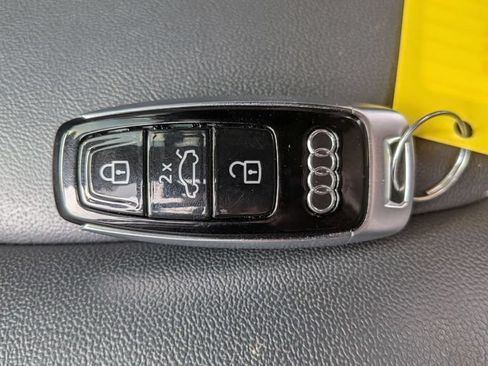 Used 2025 Audi Q7 3.0T Premium Plus AWD/4WD image 30
