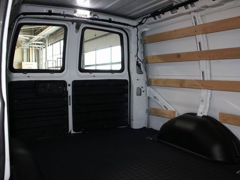 Used 2024 Chevrolet Express 2500 w/ Driver Convenience Package image 13