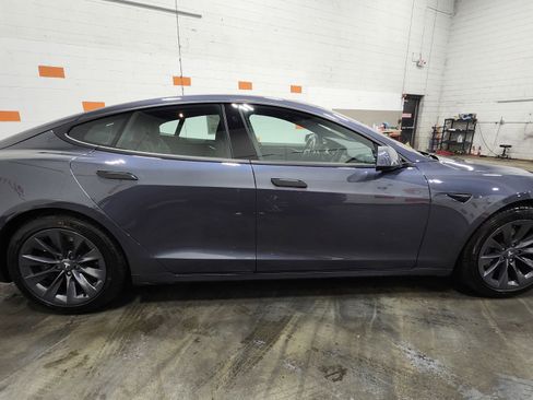 Used 2020 Tesla Model S Long Range image 17