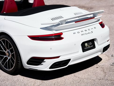 Used 2019 Porsche 911 Turbo S image 10