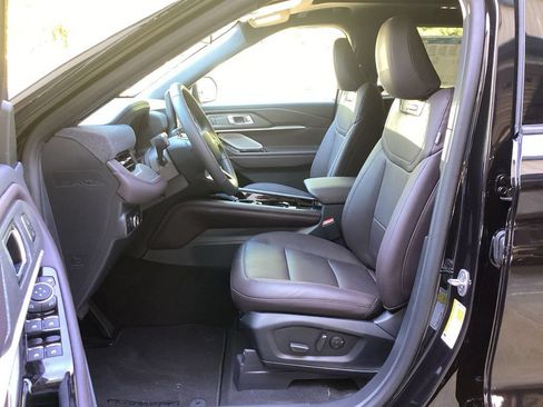 New 2026 Ford Explorer Platinum RWD image 38