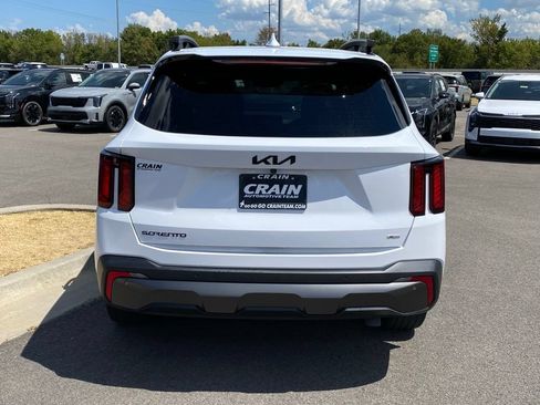 Certified 2025 Kia Sorento X-Line EX AWD/4WD image 6
