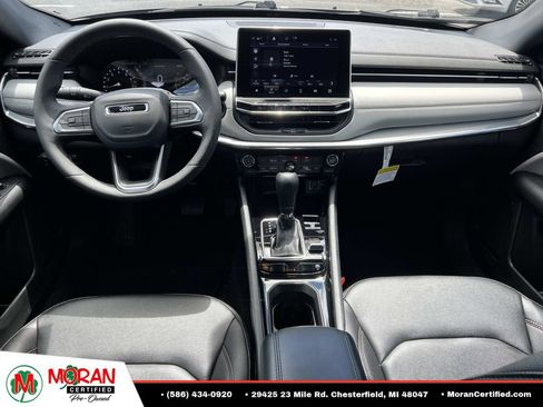 Used 2024 Jeep Compass Limited AWD/4WD image 13