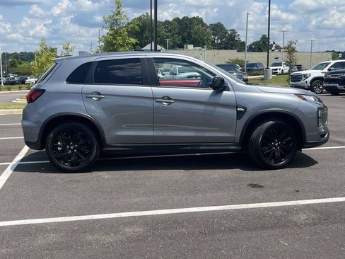 Used 2025 Mitsubishi Outlander Sport ES AWD/4WD image 2