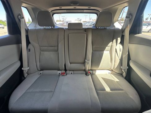 Used 2025 Nissan Rogue SV FWD image 40