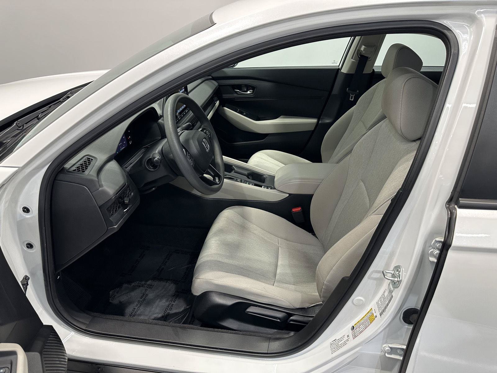 Certified 2023 Honda Accord LX image 11