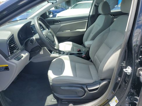 Used 2017 Hyundai Elantra SE image 10