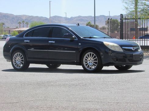 Used 2008 Saturn Aura XR w/ Premium Trim Package FWD image 2