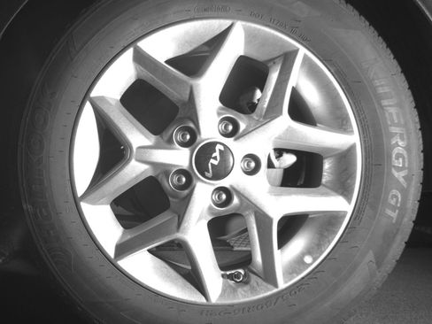 Used 2025 Kia Soul LX w/ LX Technology Package image 14