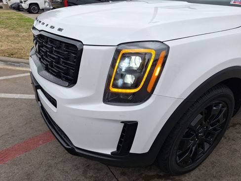 Used 2022 Kia Telluride EX w/ EX Premium Package image 10