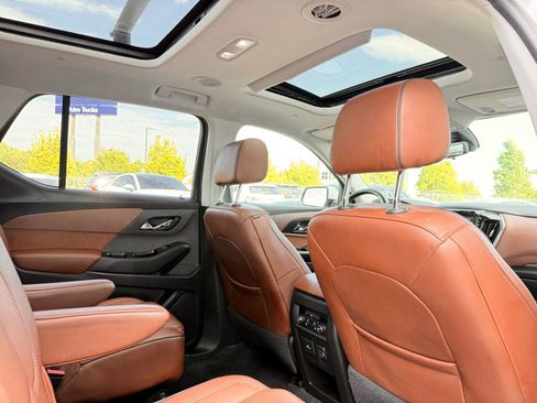 Used 2018 Chevrolet Traverse High Country AWD/4WD image 24
