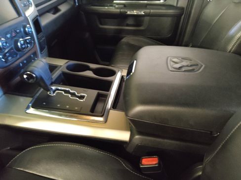 Used 2013 RAM 1500 Laramie w/ Convenience Group RWD image 26