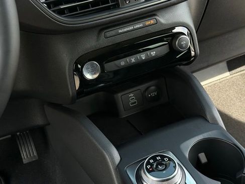 Used 2026 Ford Escape SE w/ Class II Trailer Tow Package FWD image 30