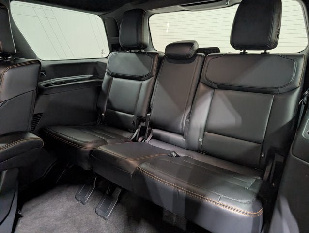 Used 2025 Ford Expedition Tremor AWD/4WD image 18