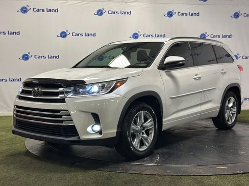 Used 2019 Toyota Highlander Limited image 6