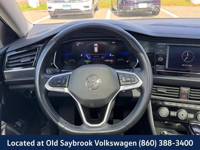 Certified 2024 Volkswagen Jetta SE FWD image 16