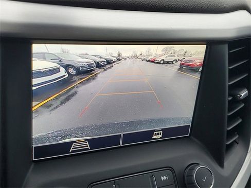 Certified 2023 GMC Acadia SLE w/ Driver Convenience Package image 28