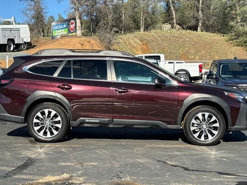 Certified 2024 Subaru Outback Limited image 3