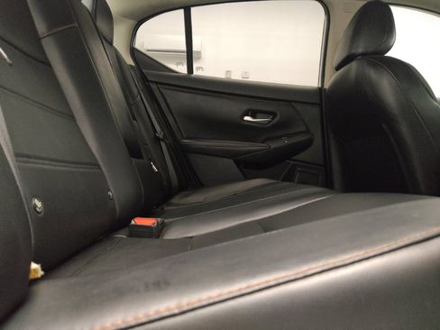 Used 2022 Nissan Sentra SR w/ SR Premium Package FWD image 19