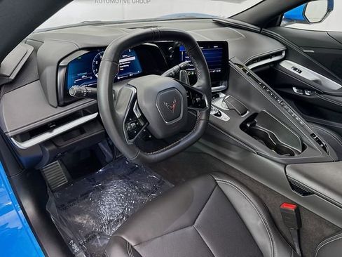 Used 2023 Chevrolet Corvette Stingray Coupe w/ Z51 Performance Package image 10