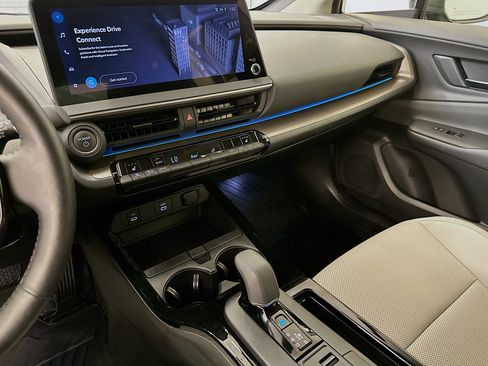 Used 2023 Toyota Prius XLE AWD/4WD image 26