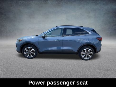 Used 2023 Ford Escape Platinum w/ Premium Technology Package image 15