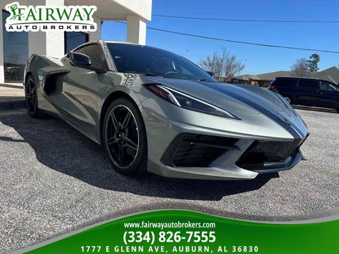 Used 2023 Chevrolet Corvette Stingray Premium Cpe w/ 3LT image 4