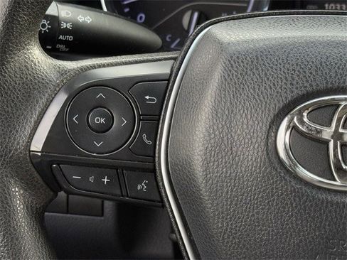 Used 2019 Toyota Camry LE image 13