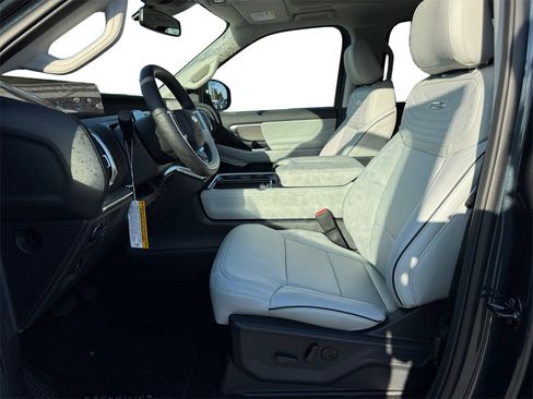 New 2025 Ford Expedition Max Platinum w/ Platinum Ultimate Package image 9