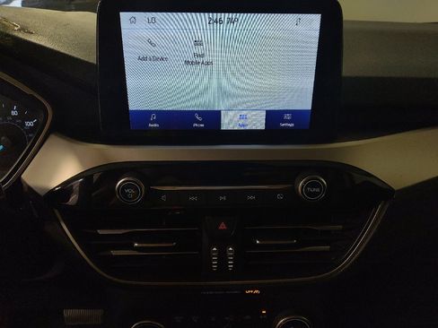 Used 2020 Ford Escape SE AWD/4WD image 25