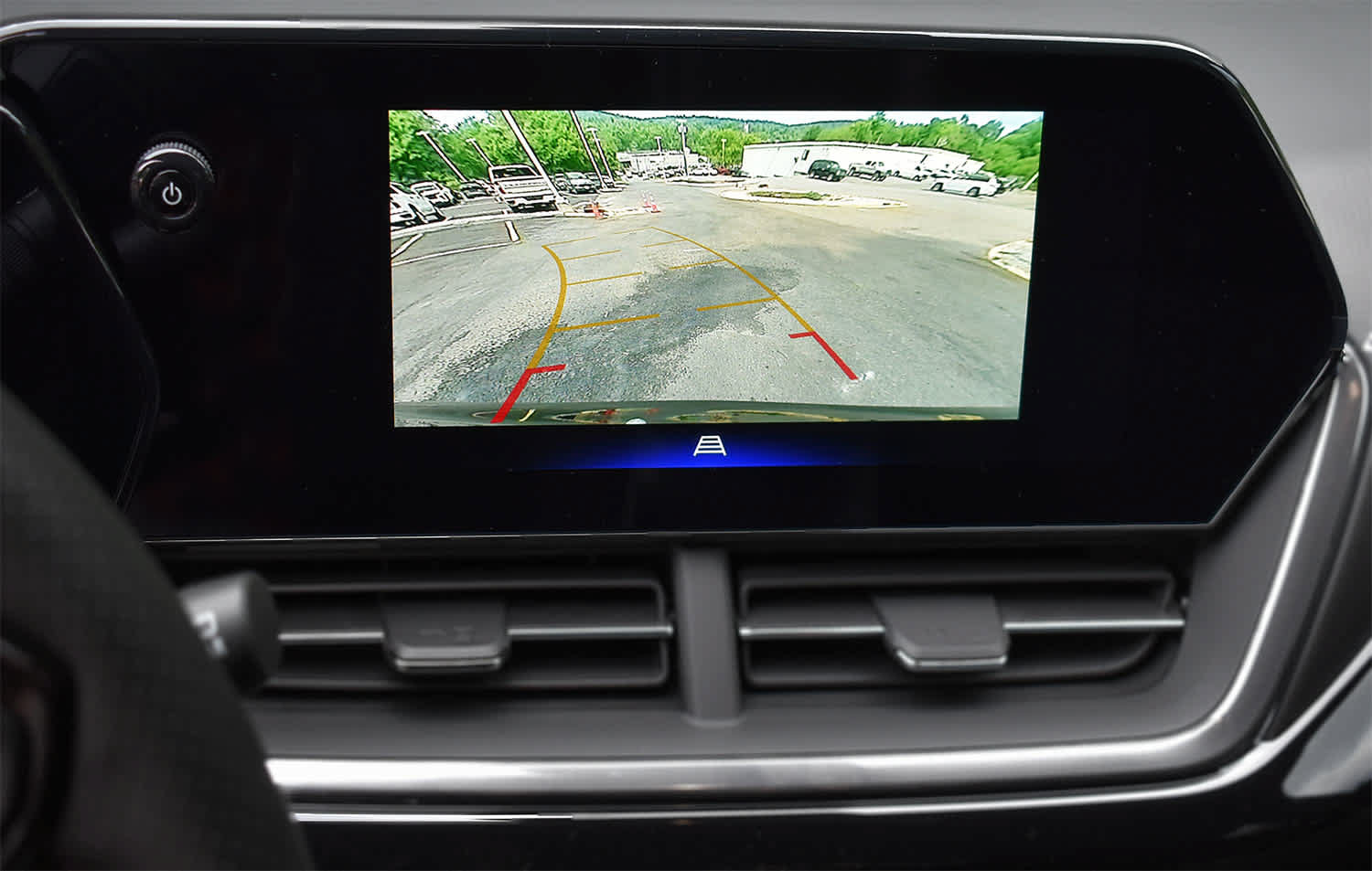 New 2026 Chevrolet Trax LS w/ LS Convenience Package FWD image 16