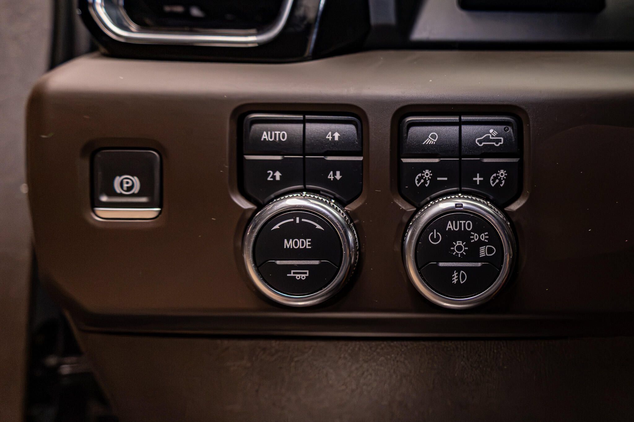 Used 2024 GMC Sierra 1500 Denali w/ Technology Package AWD/4WD image 19