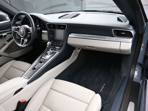 Certified 2017 Porsche 911 Carrera image 28