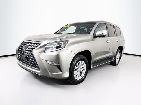 Used 2022 Lexus GX 460 w/ Accessory Package image 3
