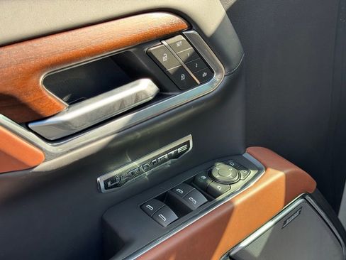 New 2025 GMC Sierra 1500 Denali Ultimate image 18