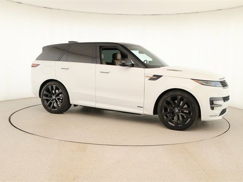 Used 2024 Land Rover Range Rover Sport Autobiography image 8