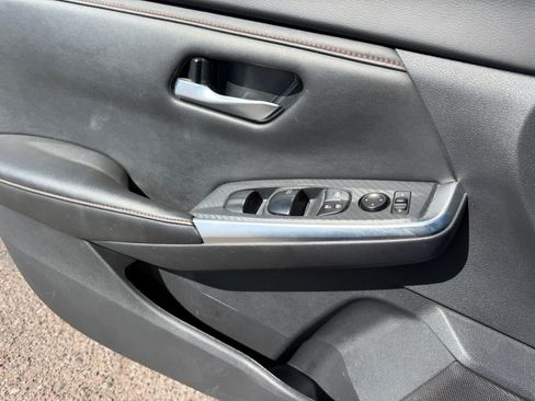 Used 2025 Nissan Sentra SR FWD image 13