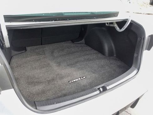 Certified 2023 Toyota Corolla XSE image 33