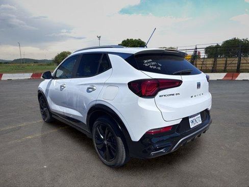 Used 2024 Buick Encore GX Sport Touring FWD image 4