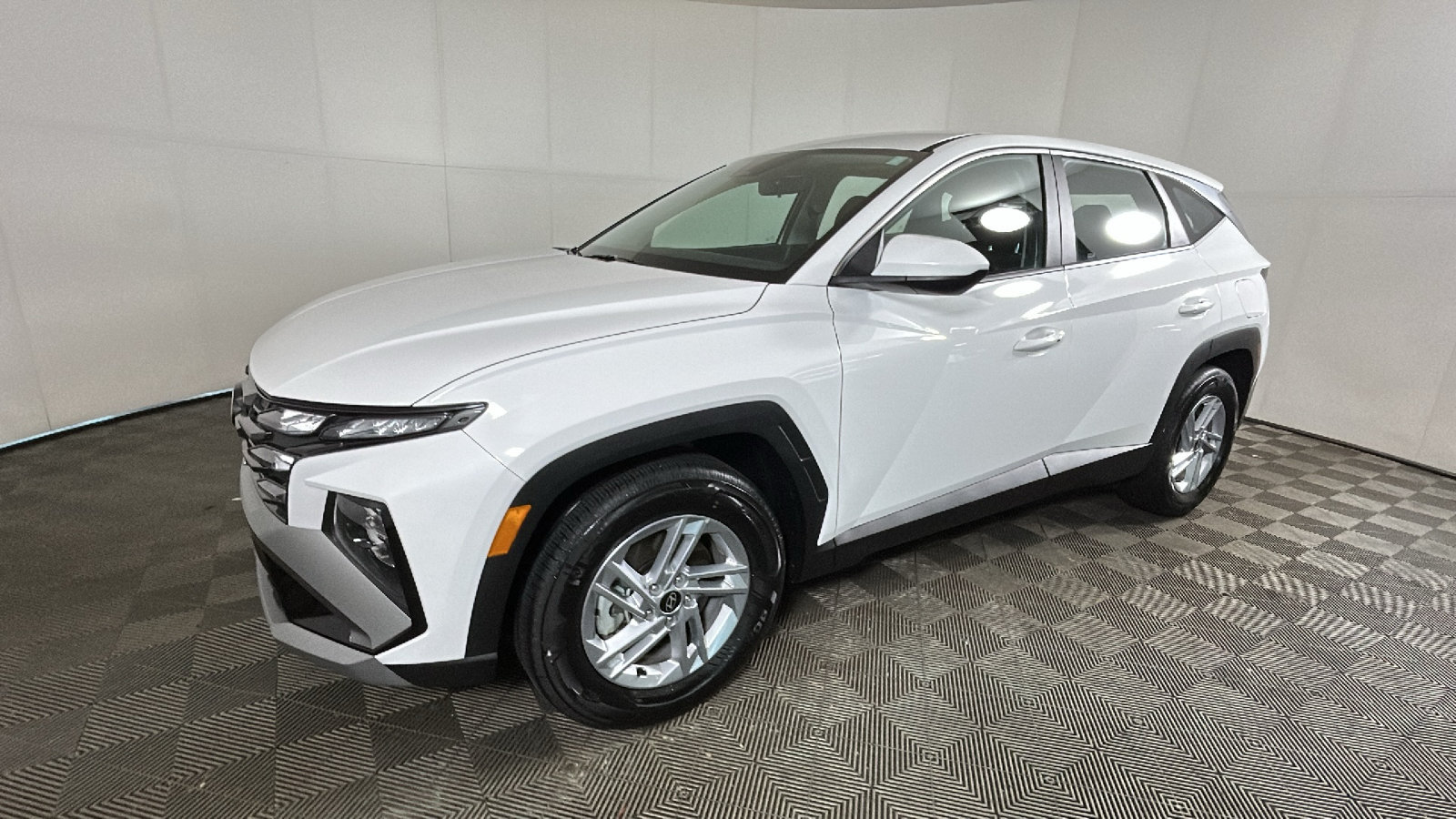 Used 2026 Hyundai Tucson SE FWD image 8