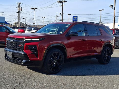 Certified 2024 Chevrolet Traverse RS image 3