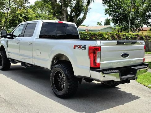 Used 2017 Ford F250 Lariat w/ Lariat Value Package AWD/4WD image 12