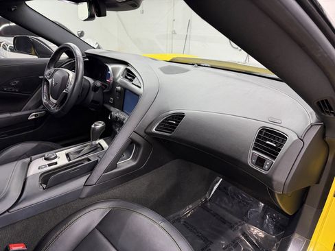 Used 2016 Chevrolet Corvette Z06 w/ 2LZ Preferred Equipment Group image 17