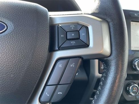 Certified 2020 Ford F150 Lariat image 24