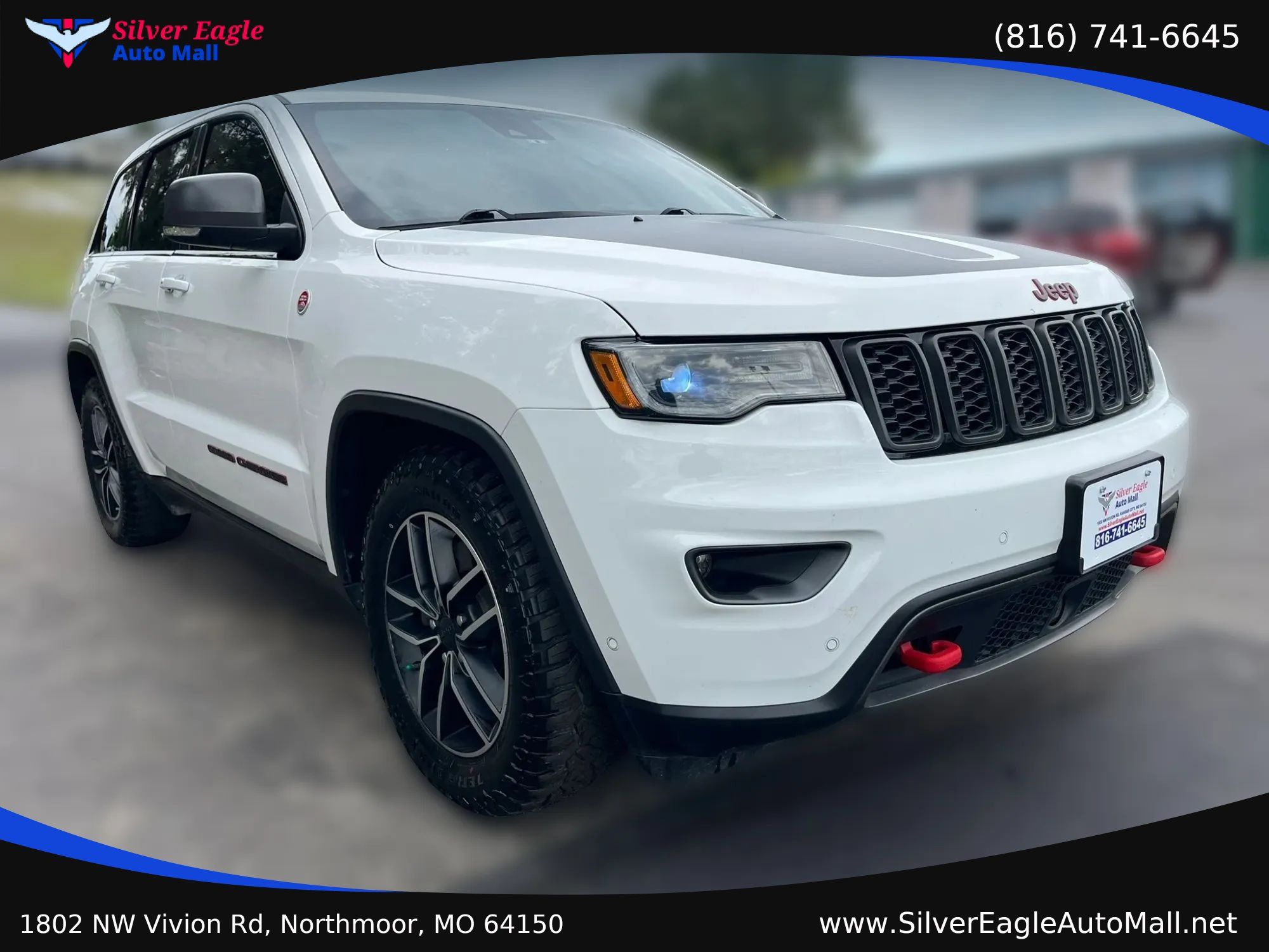 Used 2019 Jeep Grand Cherokee Trailhawk w/ Trailhawk Luxury Group AWD/4WD image 3